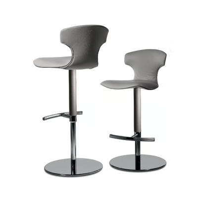 Poltrona-Frau_THE-COLLECTION---TABLES-AND-CHAIRS_TJxHznyLl.jpeg